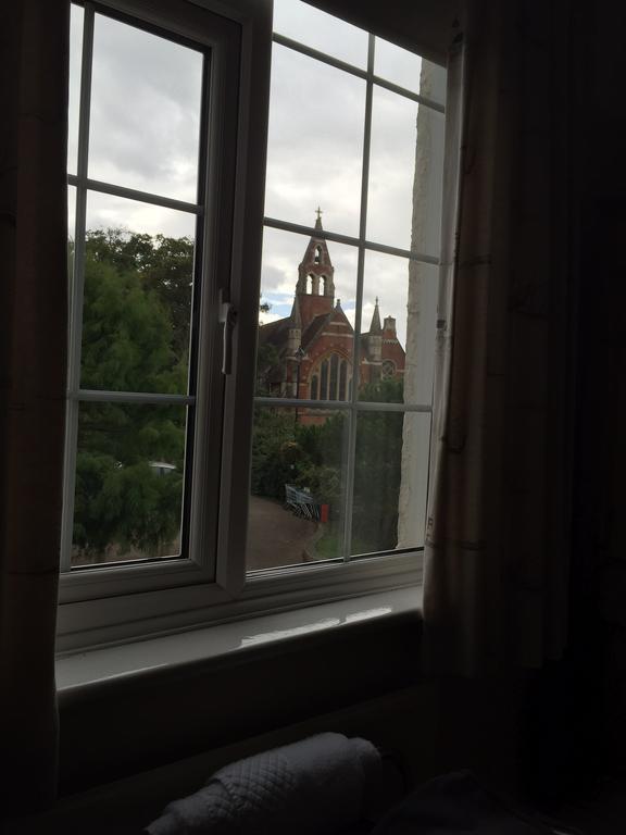 The Maples Bed and Breakfast Hythe  Buitenkant foto