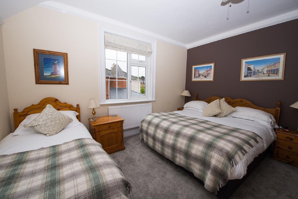 The Maples Bed and Breakfast Hythe  Buitenkant foto
