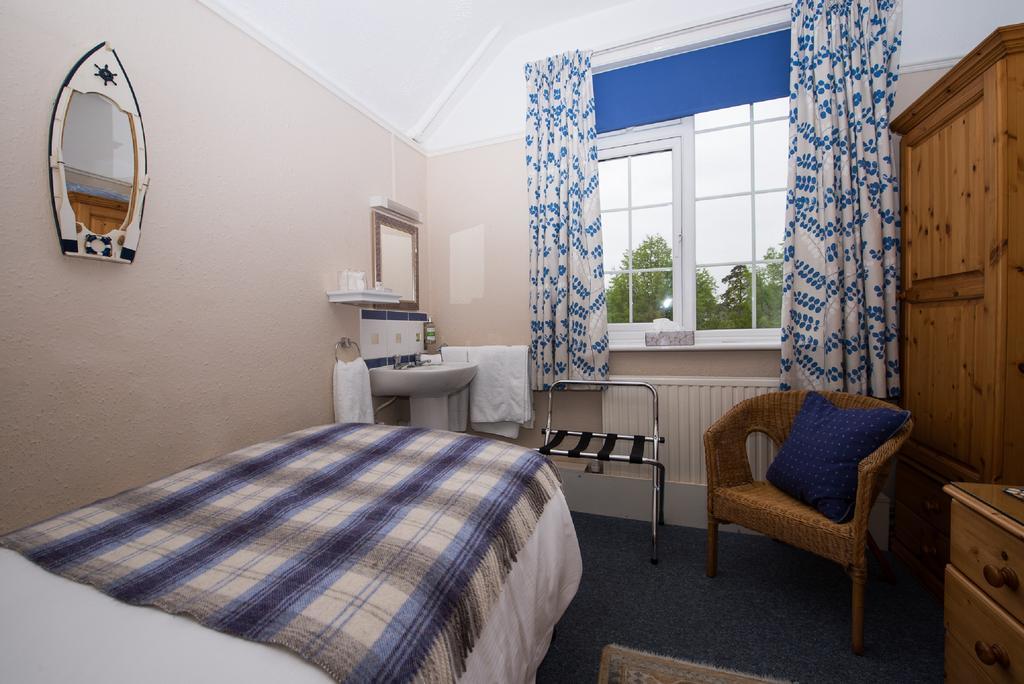 The Maples Bed and Breakfast Hythe  Buitenkant foto