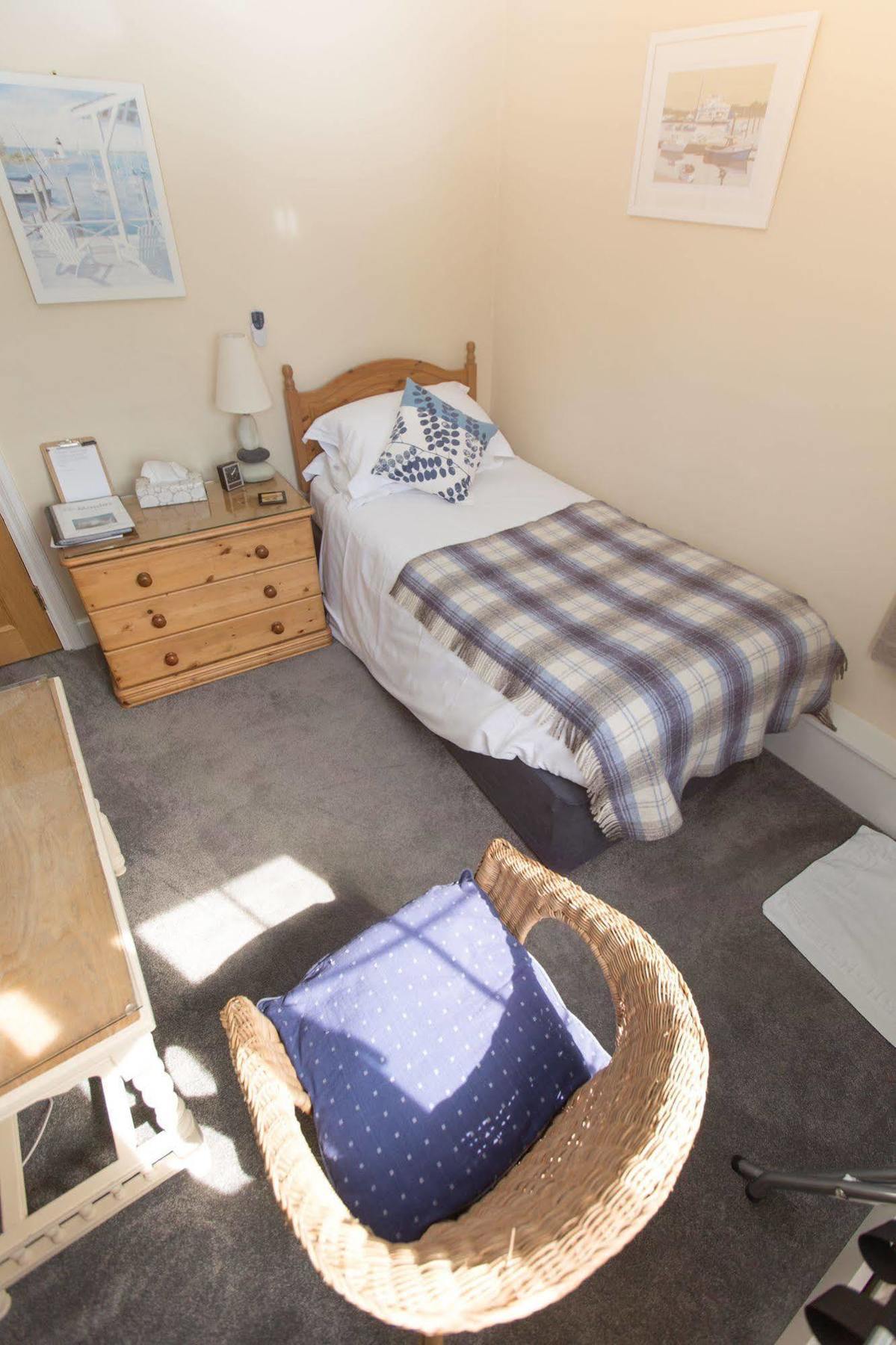 The Maples Bed and Breakfast Hythe  Buitenkant foto