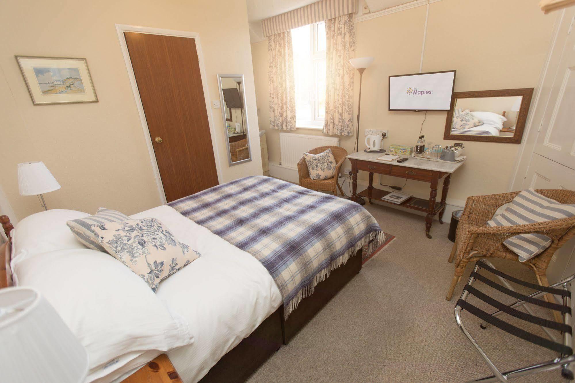 The Maples Bed and Breakfast Hythe  Buitenkant foto