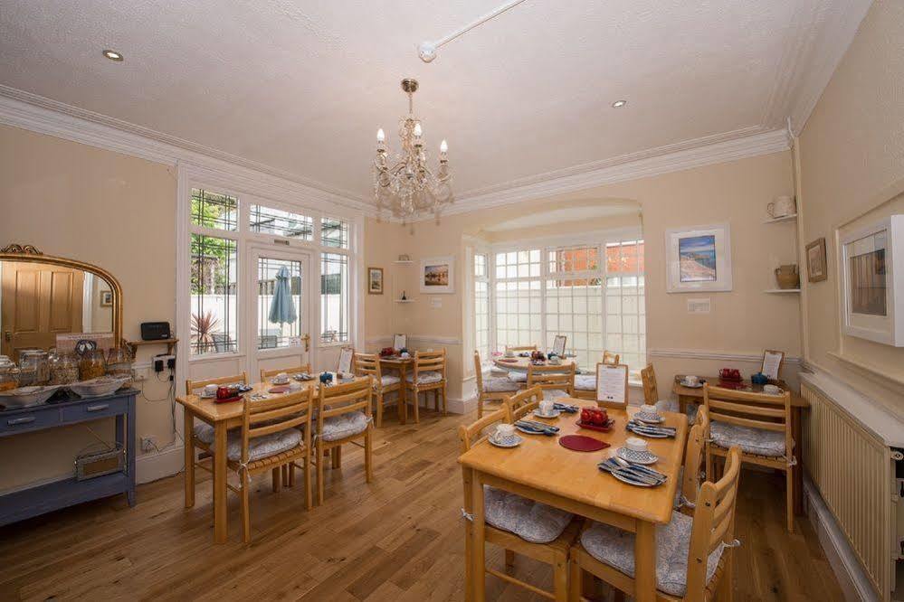 The Maples Bed and Breakfast Hythe  Buitenkant foto